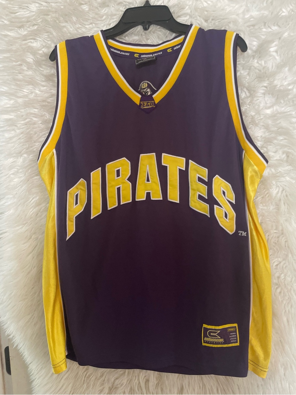 East Carolina University Pirates Colosseum Athletics Men’s Basketball Jersey-XL